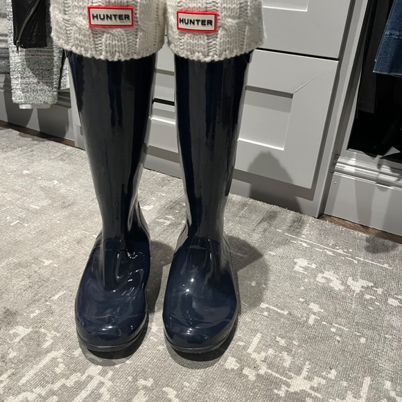 Womens Original High Gloss Waterproof Hunter Boot w/ boot cuff - Picture 2 of 5